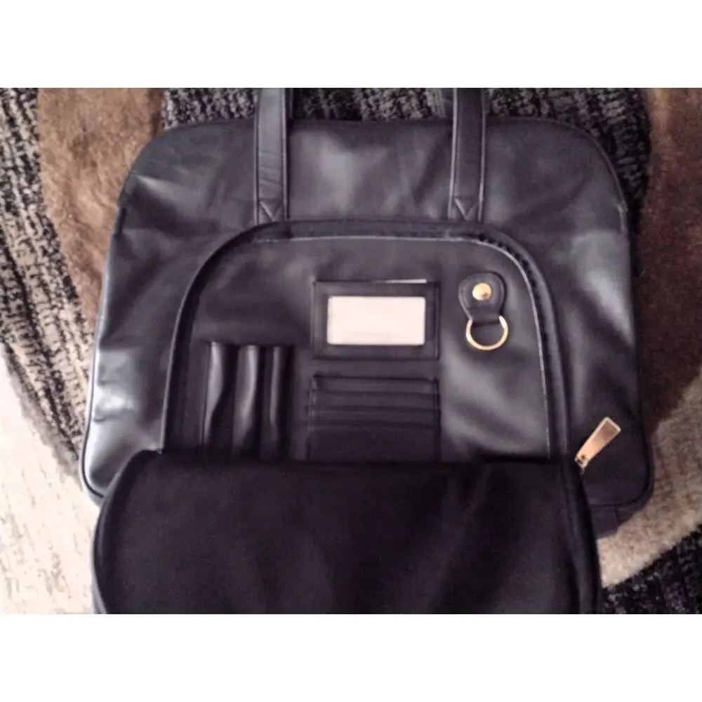 Lord & Taylor Messenger Bag Briefcase Genuine Leather Zip Compartments NWOT - Picture 4 of 11